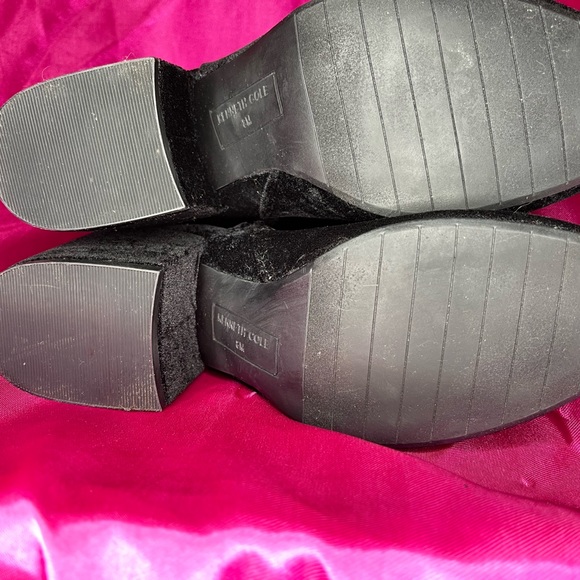 New Kenneth Cole RENNA 8M BLACK Velvet Boots Booties Embroidery STEVIE NICKS ish - Picture 9 of 16